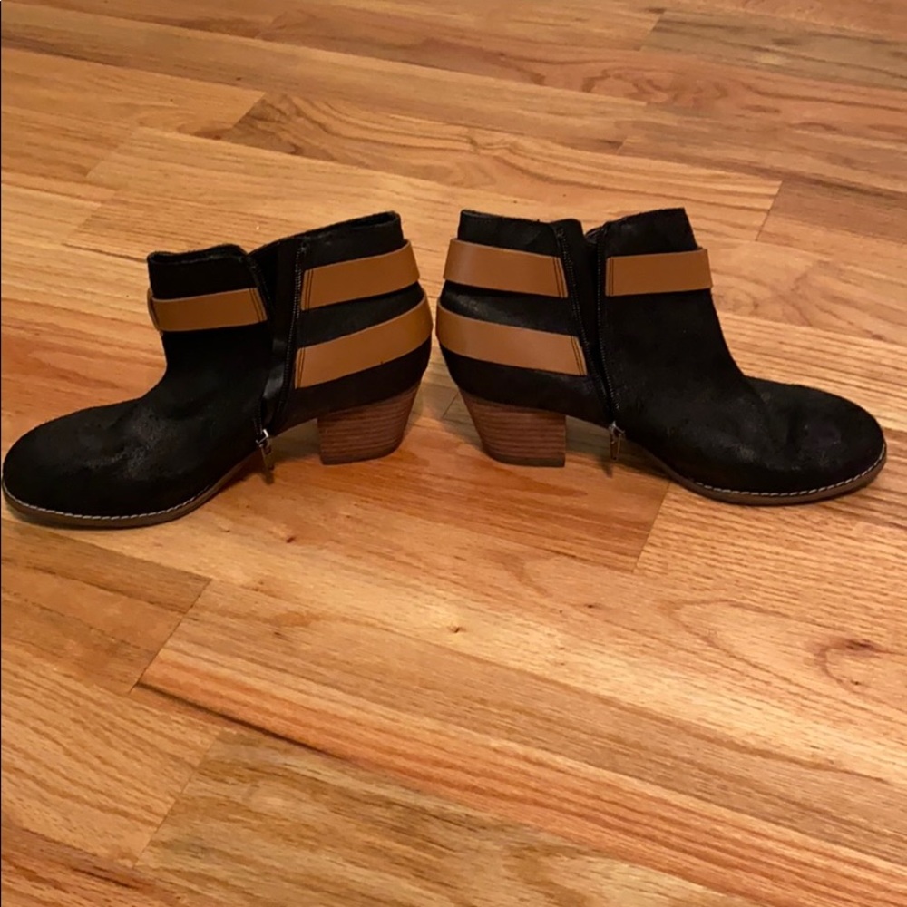 Dolce Vita black booties
